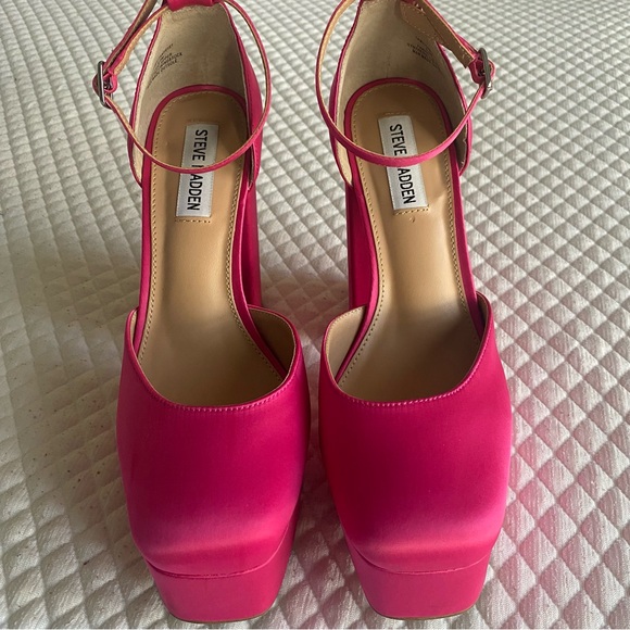 STEVE MADDEN PLATFORM HEELS - Picture 4 of 10